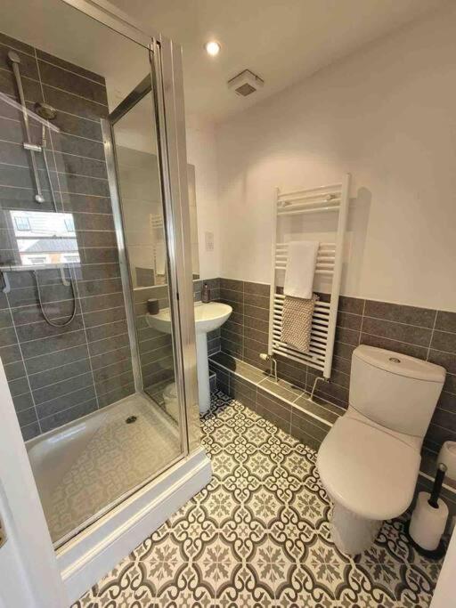 5 Bed Modern Town Centre Дом отдыха *